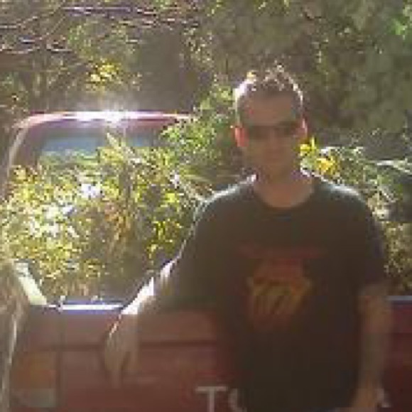 Meet your Posher, Travis - Picture 1 of 1